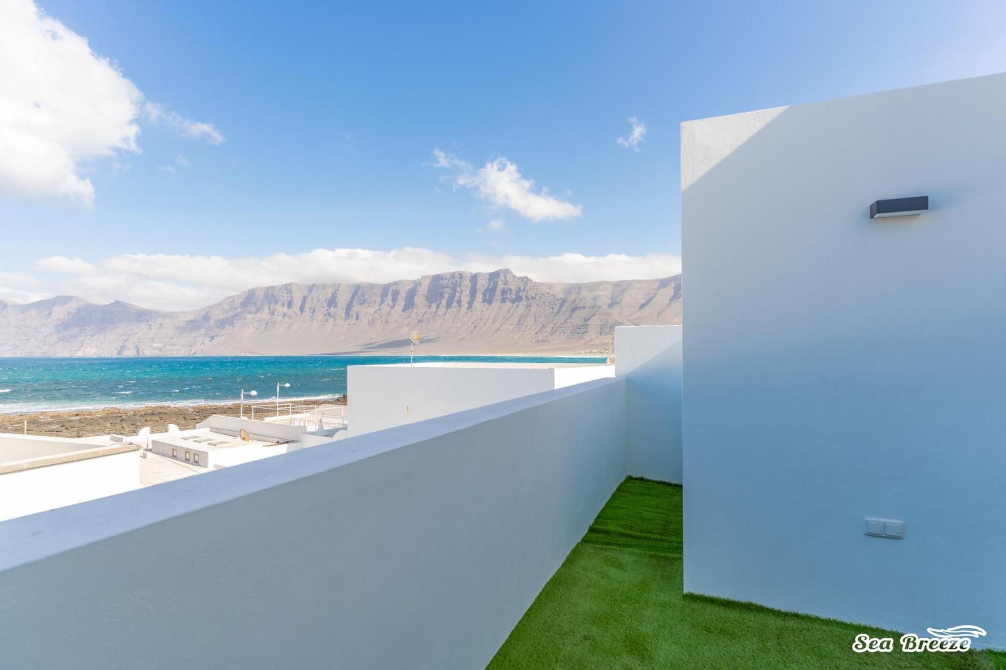 2 Apartments Sea Breeze Famara Kültér fotó
