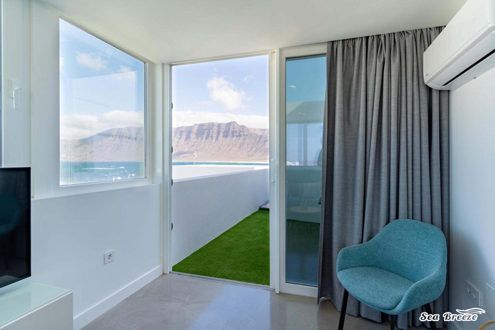 2 Apartments Sea Breeze Famara Kültér fotó